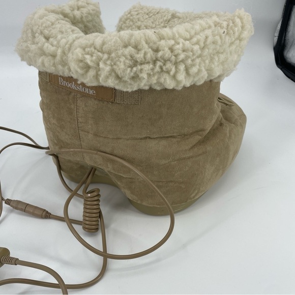 Brookstone Foot Vibrating Massager & Warmer Heated Soft Boot Shoes BST-003A 1999 - Picture 6 of 16